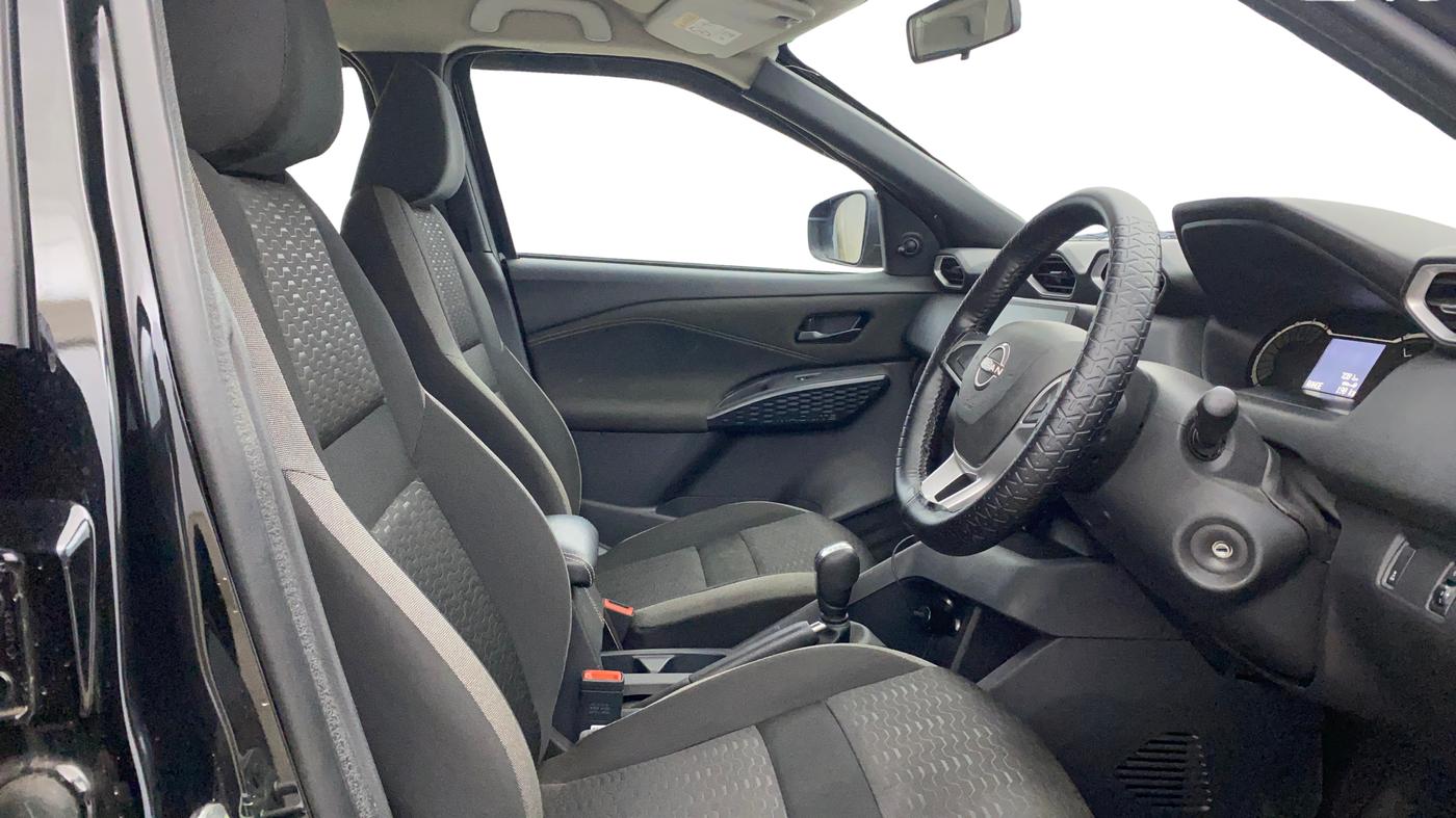 2025 Nissan MAGNITE Visia EZ-Shift, Petrol, Automatic, 7,081 km, Right Side Front Door Cabin