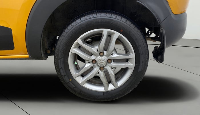 2019 Renault TRIBER RXZ, Petrol, Manual, 58,668 km, Left Rear Wheel