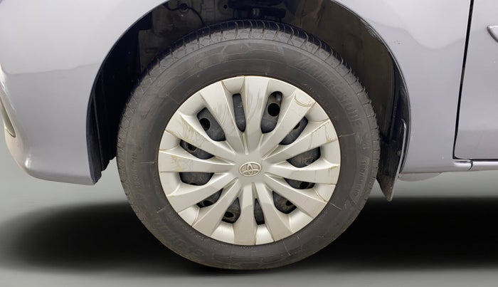 2017 Toyota Etios VD PLATINUM, Diesel, Manual, 37,127 km, Left Front Wheel