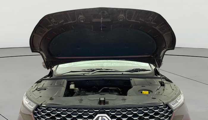 2021 MG HECTOR PLUS SHARP 1.5 PETROL TURBO HYBRID MT 6-STR, Petrol, Manual, 28,767 km, Open Bonet