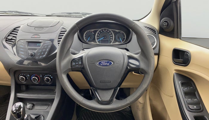 2015 Ford Figo Aspire TREND 1.2 PETROL, Petrol, Manual, 1,00,000 km, Steering Wheel Close Up