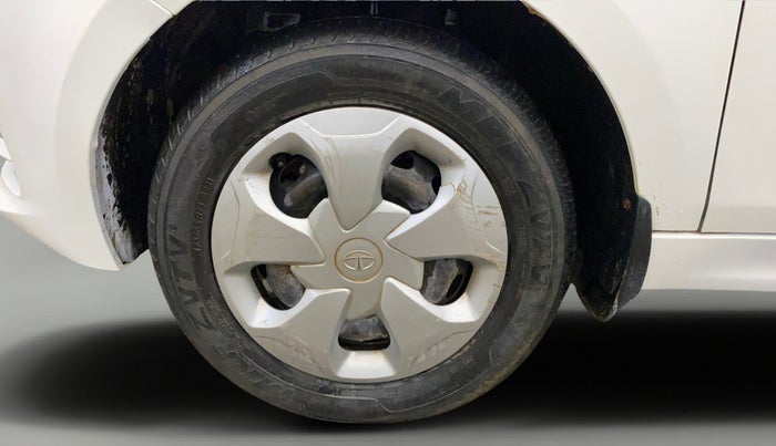 2023 Tata Tiago XT (O) PETROL, Petrol, Manual, 34,833 km, Left Front Wheel