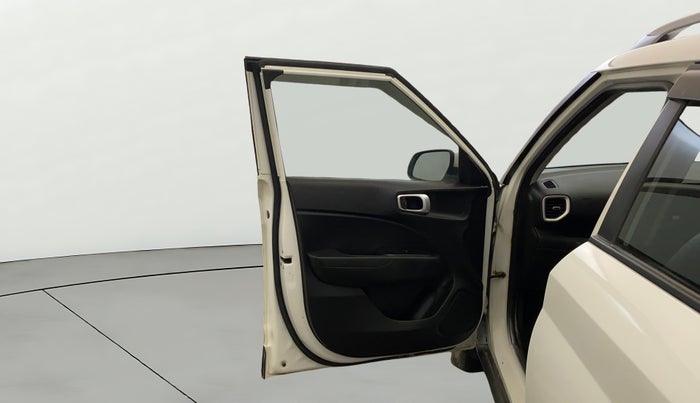 2022 Hyundai VENUE SX 1.0 TURBO IMT, Petrol, Manual, 78,527 km, LHS Front Door