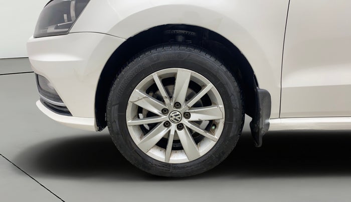 2017 Volkswagen Ameo HIGHLINE DSG 1.5 DIESEL , Diesel, Automatic, 1,00,607 km, Left Front Wheel