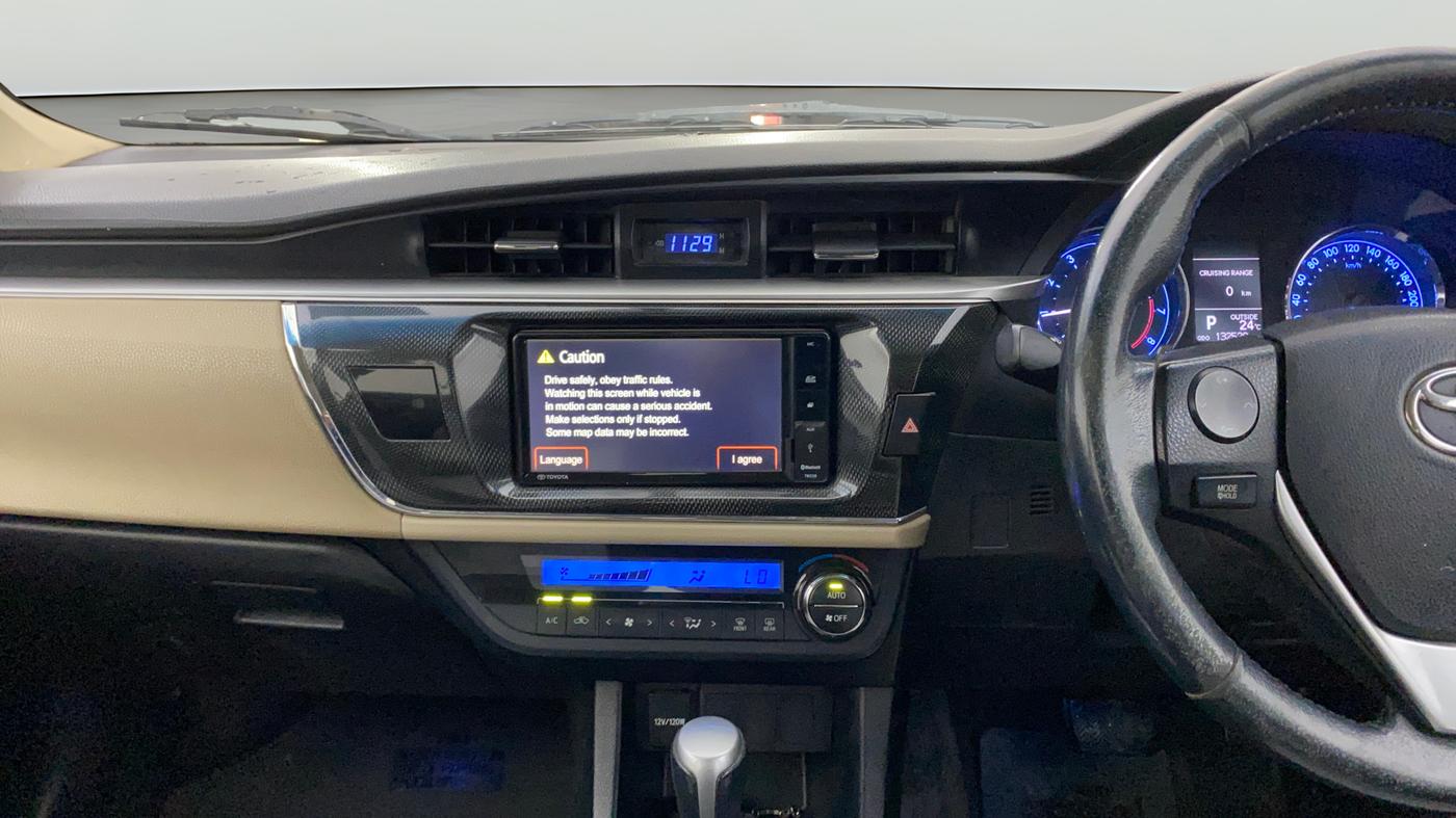 2014 Toyota Corolla Altis VL CVT PETROL, Petrol, Automatic, 1,32,528 km, Air Conditioner