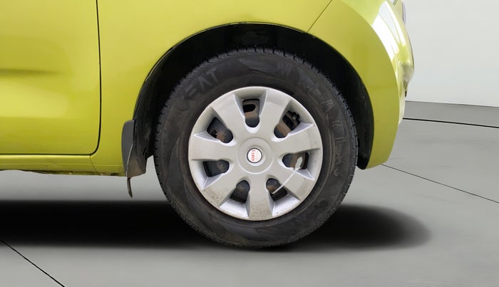 2016 Datsun Redi Go S, Petrol, Manual, 63,222 km, Right Front Wheel