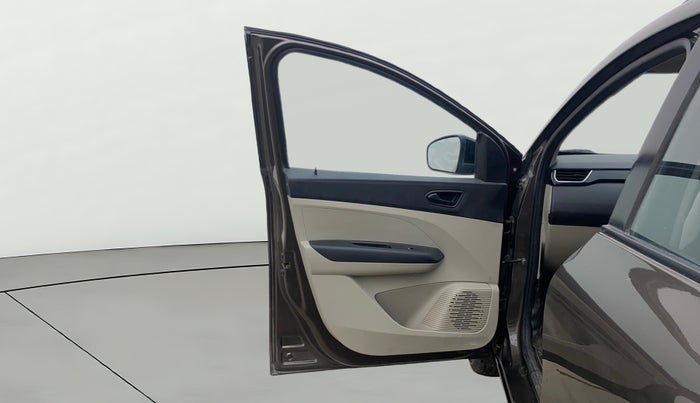 2022 Renault TRIBER RXT, Petrol, Manual, 52,550 km, LHS Front Door