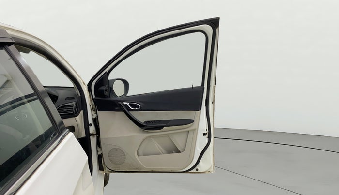 2022 Tata TIGOR XZ PLUS CNG, CNG, Manual, 22,146 km, RHS Front Door