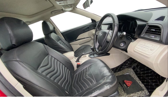 2022 Mahindra XUV300 W6 1.5 DIESEL AMT, Diesel, Automatic, 60,728 km, Right Side Front Door Cabin