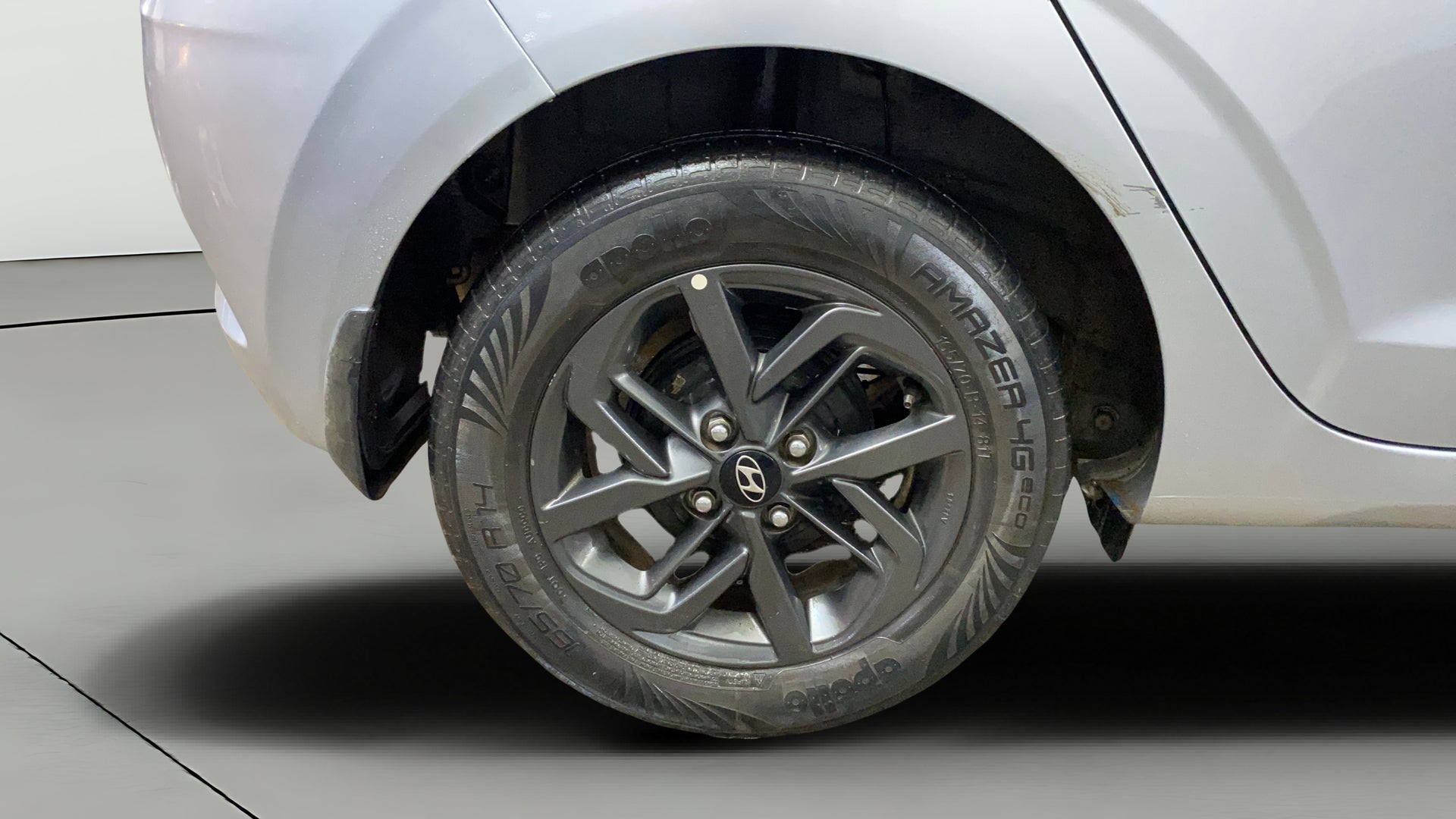 camera-Right-Rear-Wheel