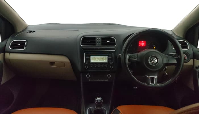 2014 Volkswagen Polo HIGHLINE1.2L, Petrol, Manual, 45,977 km, Dashboard