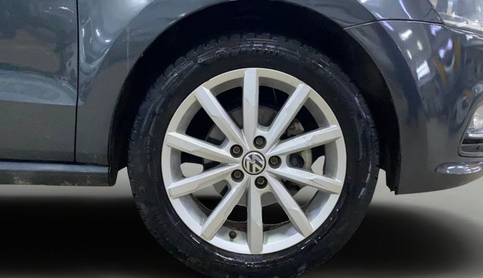 2017 Volkswagen Polo GT TSI AT, Petrol, Automatic, 53,037 km, Right Front Wheel
