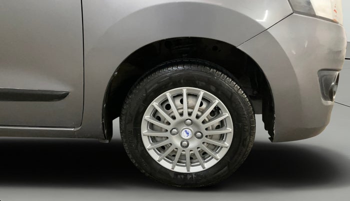 2014 Maruti Wagon R 1.0 LXI CNG, CNG, Manual, 70,185 km, Right Front Wheel