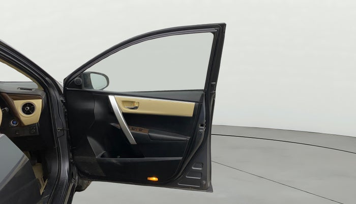 2017 Toyota Corolla Altis VL CVT PETROL, Petrol, Automatic, 60,082 km, RHS Front Door