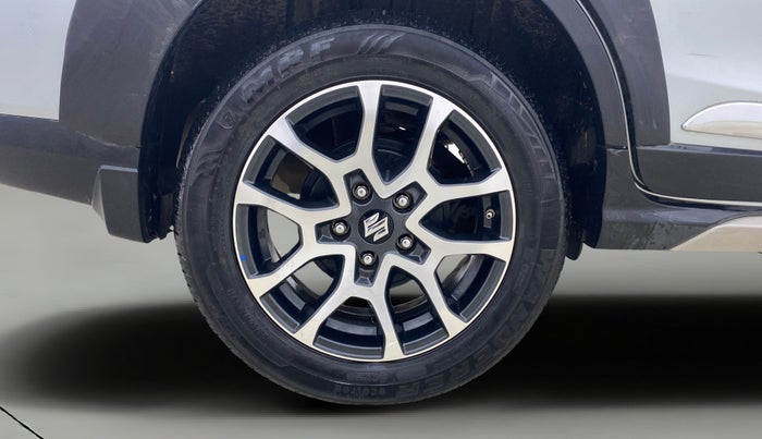 2024 Maruti XL6 ALPHA PLUS AT, Petrol, Automatic, 48,165 km, Right Rear Wheel