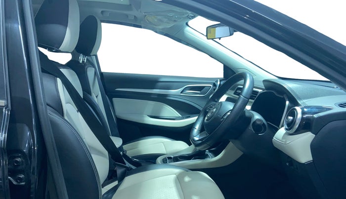 2023 MG ASTOR SMART 1.5 CVT, Petrol, Automatic, 11,966 km, Right Side Front Door Cabin