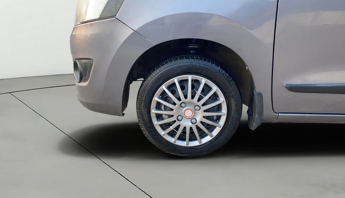 2014 Maruti Wagon R 1.0 VXI, Petrol, Manual, 44,453 km, Left Front Wheel