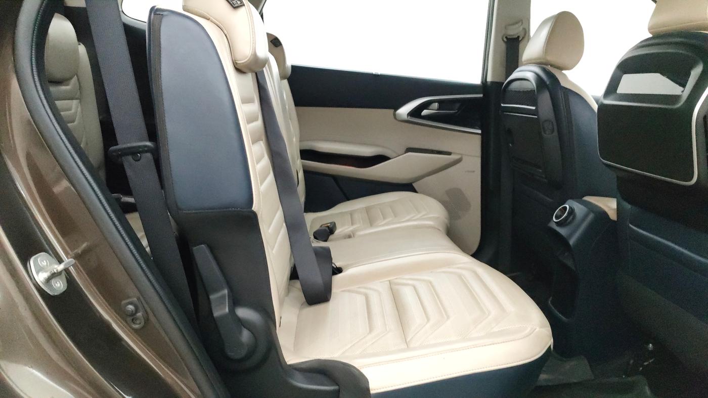 2023 KIA CARENS LUXURY PLUS IMT 1.5 DIESEL IMT, Diesel, Manual, 30,360 km, Right Side Rear Door Cabin