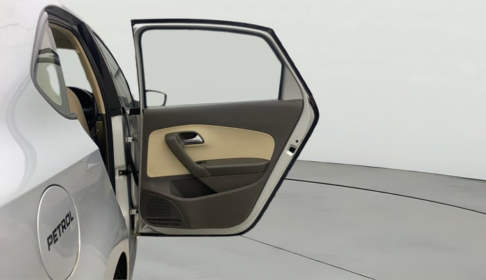 2014 Volkswagen Vento HIGHLINE PETROL AT, Petrol, Automatic, 1,05,011 km, RHS Rear Door