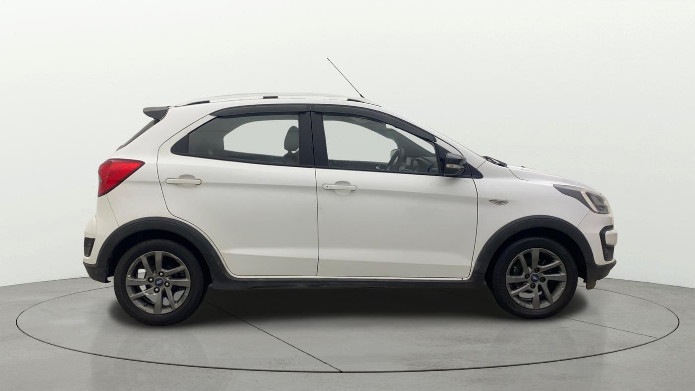 2018 Ford FREESTYLE TITANIUM 1.5 DIESEL, Diesel, Manual, 89,679 km, Right Side View