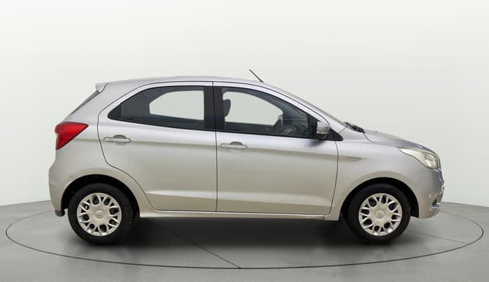 2016 Ford New Figo TREND 1.2 PETROL, Petrol, Manual, 1,11,369 km, Right Side View