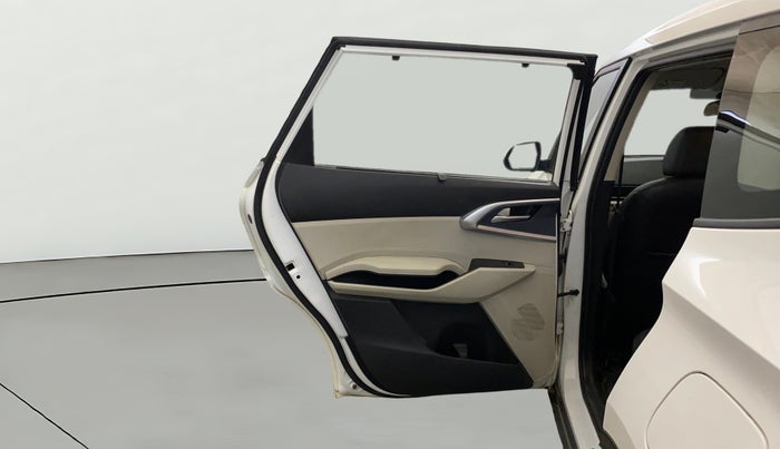 2024 KIA CARENS Premium (O) 1.5 Petrol 7 STR, Petrol, Manual, 56,101 km, LHS Rear Door