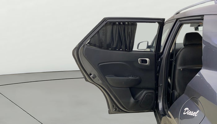 2021 Hyundai VENUE SX 1.5 CRDI, Diesel, Manual, 23,112 km, LHS Rear Door