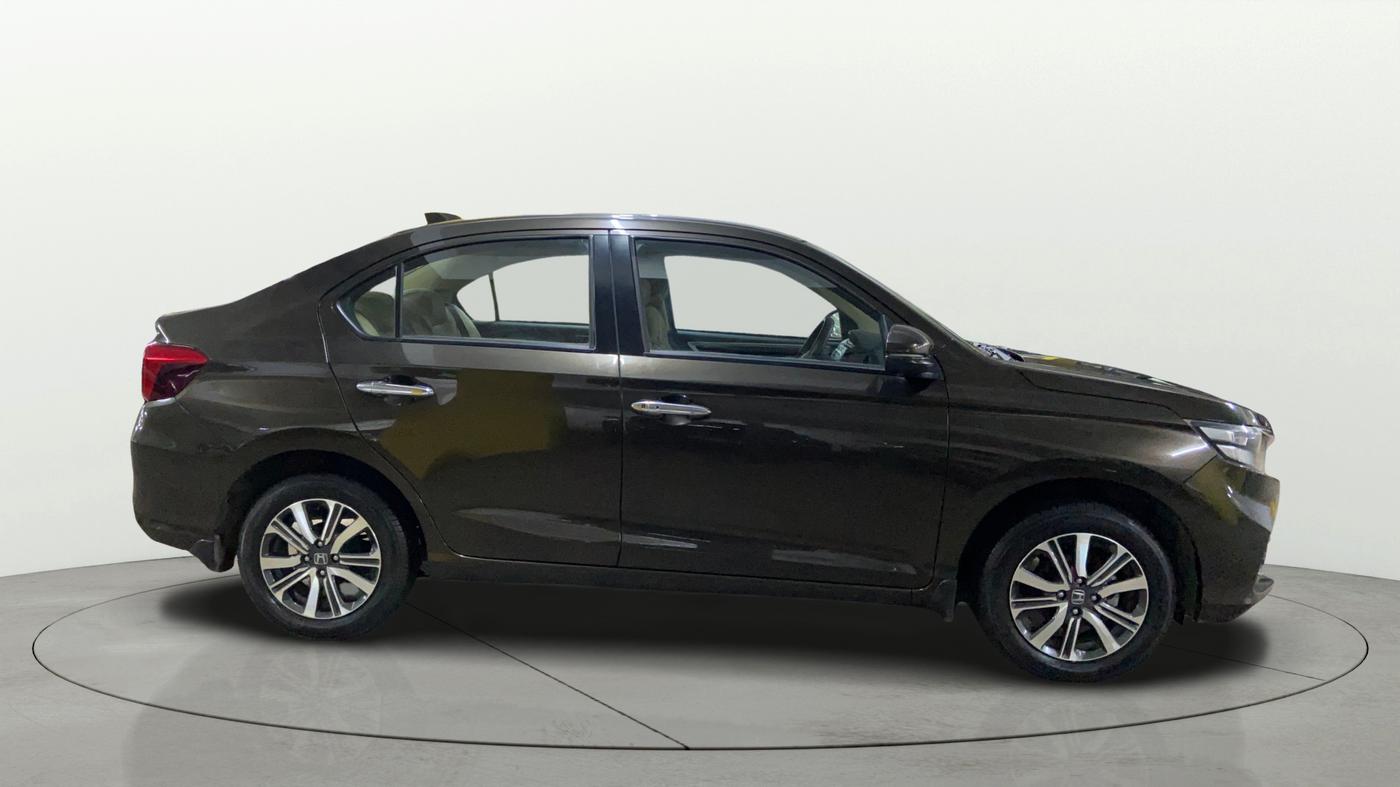 2023 Honda Amaze 1.2L I-VTEC VX, Petrol, Manual, 2,052 km, Right Side View