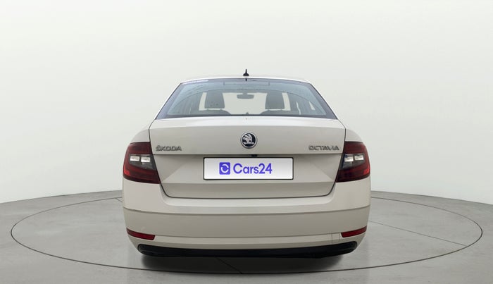 2017 Skoda Octavia 2.0 TDI L&K AT, Diesel, Automatic, 69,518 km, Back/Rear
