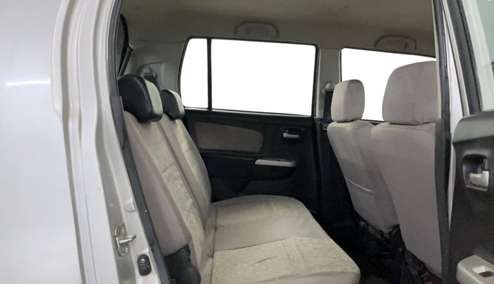 2014 Maruti Wagon R 1.0 VXI, Petrol, Manual, 32,154 km, Right Side Rear Door Cabin