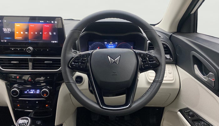 2024 Mahindra XUV 3XO AX5 1.2 L TCMPFi, Petrol, Manual, 5,026 km, Steering Wheel Close Up