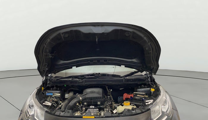 2022 Tata NEXON XM PETROL, Petrol, Manual, 10,355 km, Open Bonet