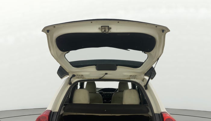 2014 Toyota Etios CROSS 1.4 VD, Diesel, Manual, 93,718 km, Boot Door Open