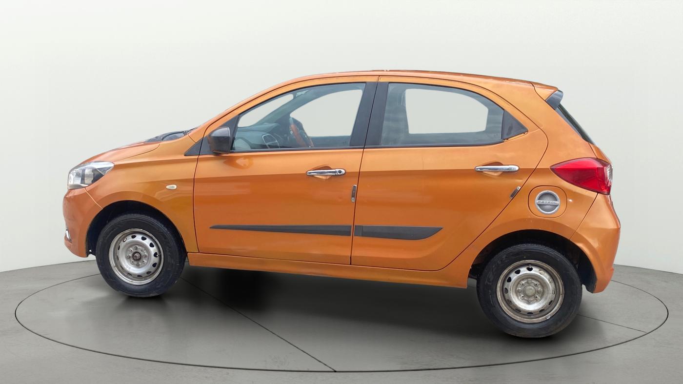 2016 Tata Tiago XM PETROL, Petrol, Manual, 55,896 km, Left Side