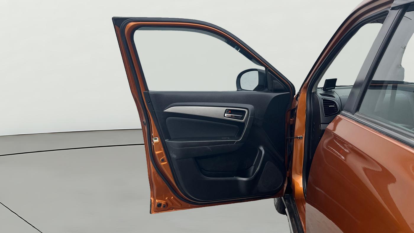 2019 Maruti Vitara Brezza ZDI AMT, Diesel, Automatic, 66,850 km, LHS Front Door