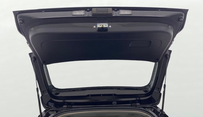 2023 KIA SONET HTK PLUS 1.0 IMT, Petrol, Manual, 1,687 km, Boot Door Open