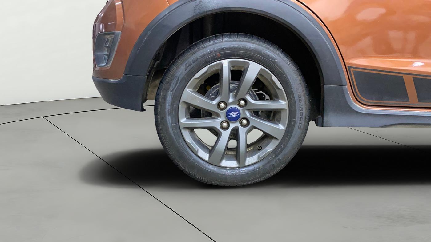 2021 Ford FREESTYLE TITANIUM PLUS 1.5 DIESEL, Diesel, Manual, 1,00,671 km, Right Rear Wheel