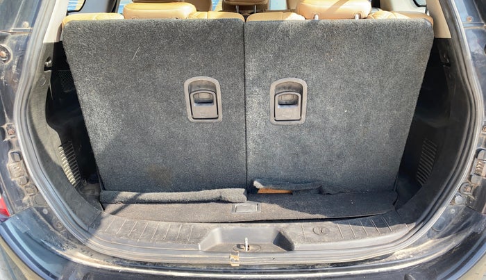 2019 Mahindra XUV500 W11 AT, Diesel, Automatic, 53,985 km, Boot Open Zoomed View