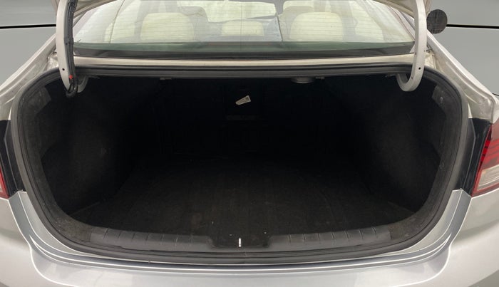 2021 Hyundai New Elantra 2.0 SX MT PETROL, Petrol, Manual, 64,083 km, Boot Open Zoomed View