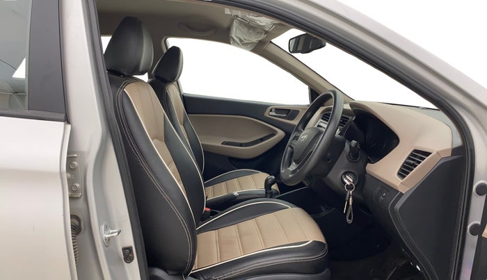 2016 Hyundai Elite i20 SPORTZ 1.2, Petrol, Manual, 48,724 km, Right Side Front Door Cabin