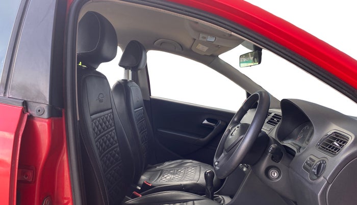 2017 Volkswagen Polo COMFORTLINE 1.2L, Petrol, Manual, 35,229 km, Right Side Front Door Cabin