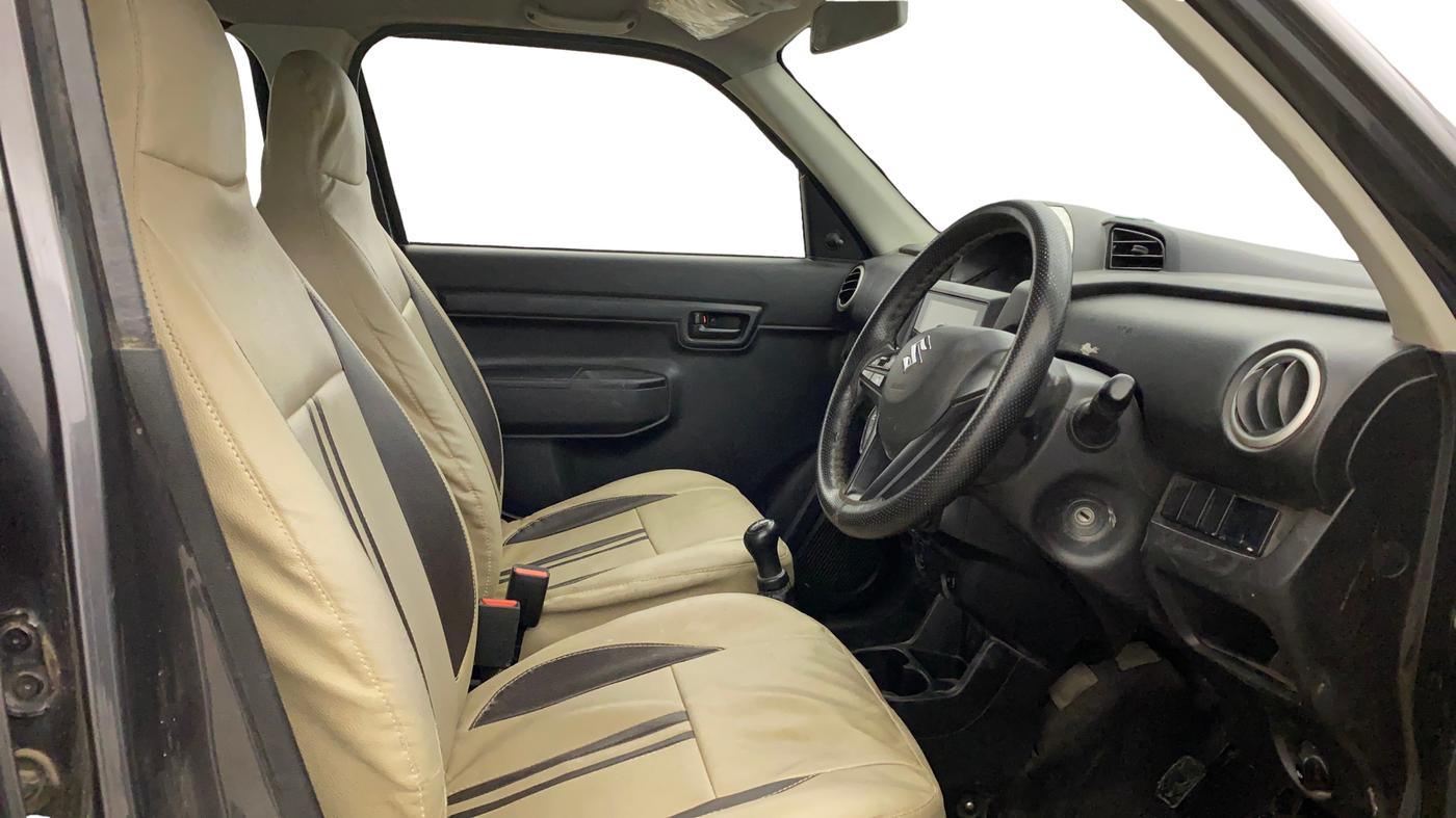 2020 Maruti S PRESSO VXI+, Petrol, Manual, 1,20,704 km, Right Side Front Door Cabin