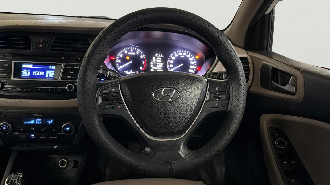 2015 Hyundai Elite i20 ASTA 1.2, Petrol, Manual, 49,557 km, Steering Wheel Close Up