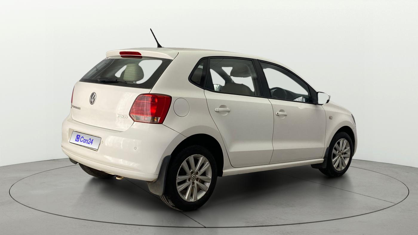 2013 Volkswagen Polo HIGHLINE1.2L, Petrol, Manual, 1,08,550 km, Right Back Diagonal