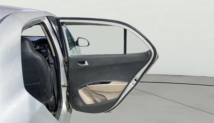 2014 Hyundai Xcent S 1.2, Petrol, Manual, 1,03,564 km, RHS Rear Door