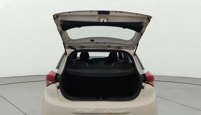2015 Hyundai Elite i20 MAGNA 1.2, Petrol, Manual, 73,579 km, Boot Door Open