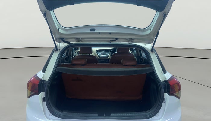 2016 Hyundai Elite i20 ASTA 1.4 CRDI, Diesel, Manual, 85,511 km, Boot Open Zoomed View