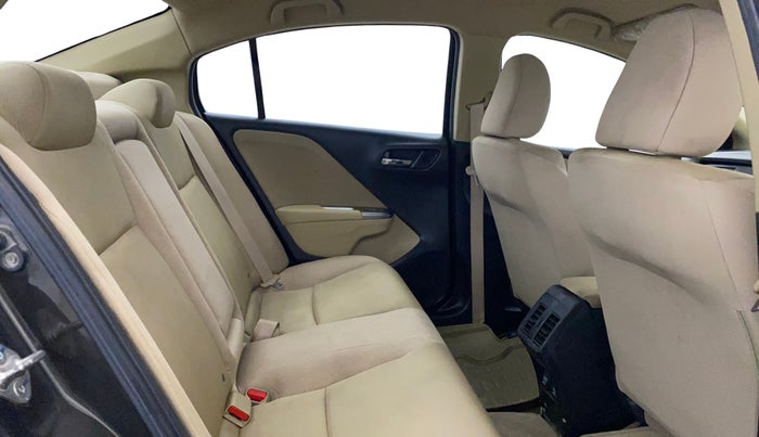 2016 Honda City 1.5L I-VTEC V MT, Petrol, Manual, 61,382 km, Right Side Rear Door Cabin