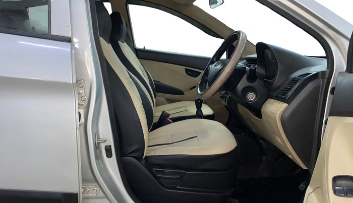 2016 Hyundai Eon ERA +, Petrol, Manual, 36,116 km, Right Side Front Door Cabin