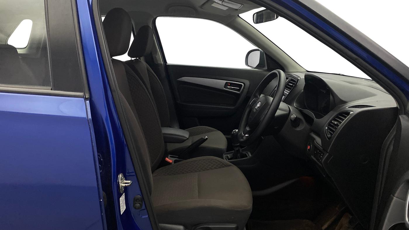 2022 Toyota URBAN CRUISER HIGH GRADE MT, Petrol, Manual, 60,744 km, Right Side Front Door Cabin